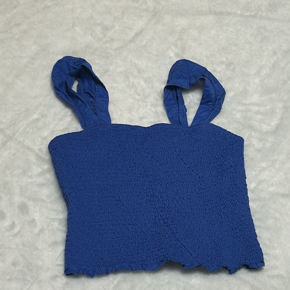 Old Navy Shirred Top - Picture 2 of 7